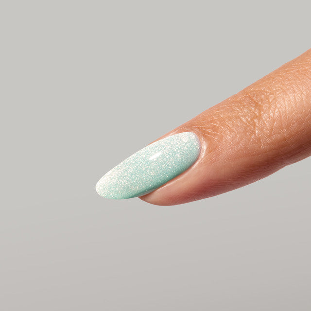 The GelBottle Cat Eye Poolside